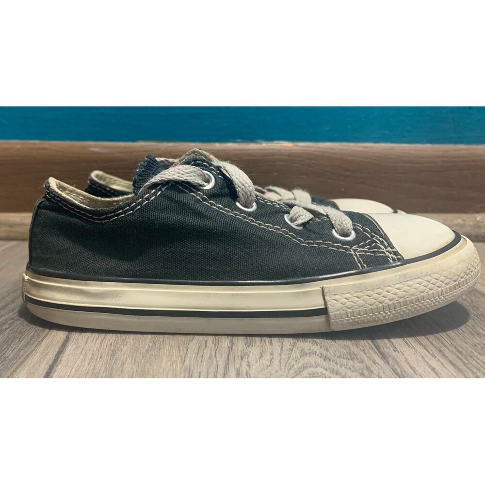 Converse Chuck Taylor All Star Toddler's Size 9 Low Tops Black Sneakers